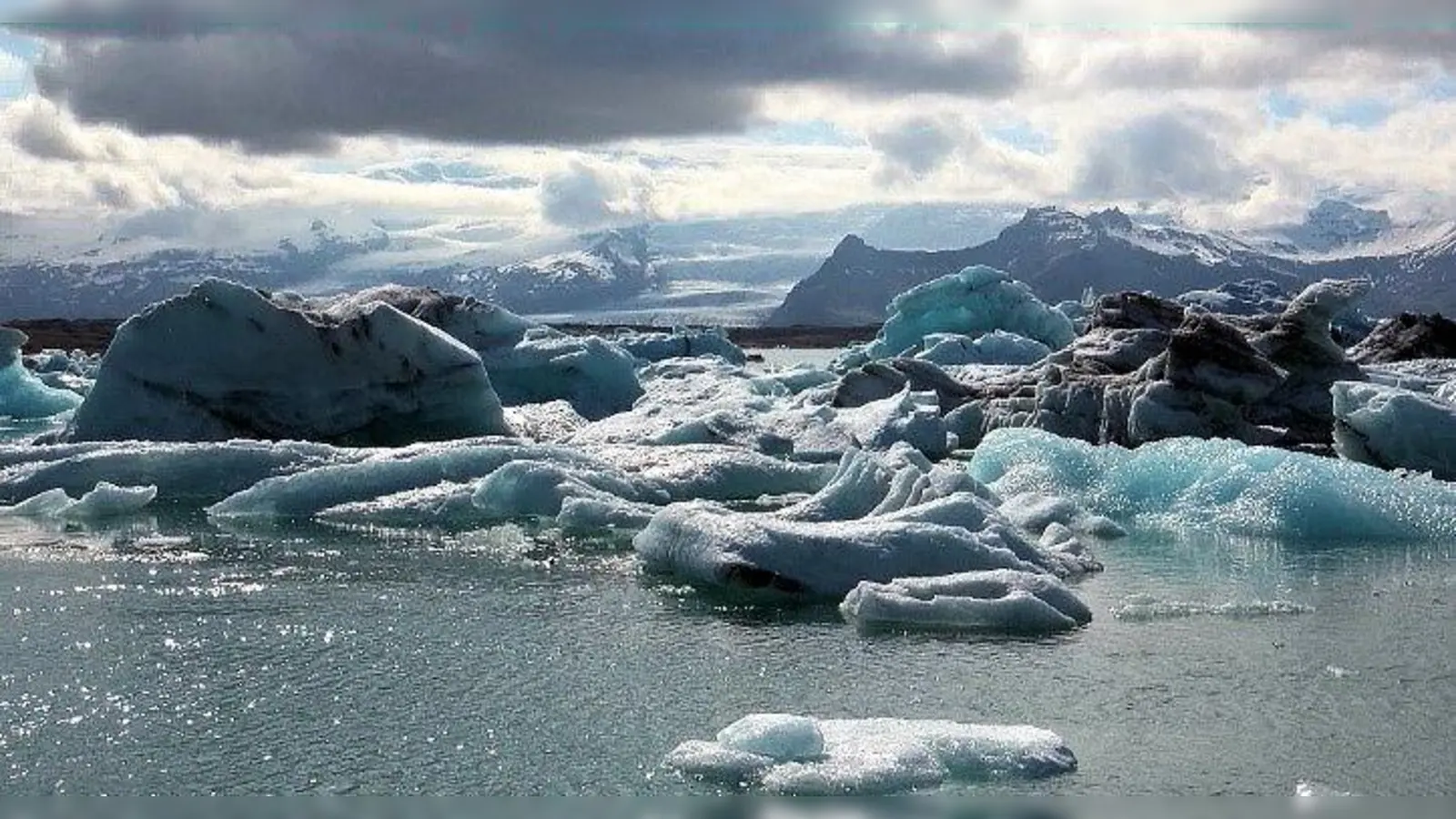 Island aus nächster Nähe erleben kann man bei der 14-teiligen Filmdokumentation im Kulturhaus.  (Foto: Dieter von Essen )