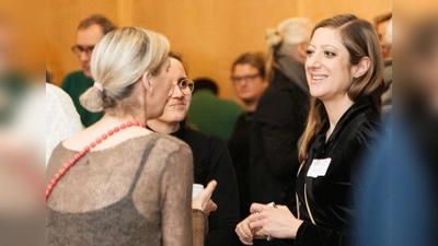 Stadträtin Judith Greif im Gespräch. (Foto: Andreas Gregor)