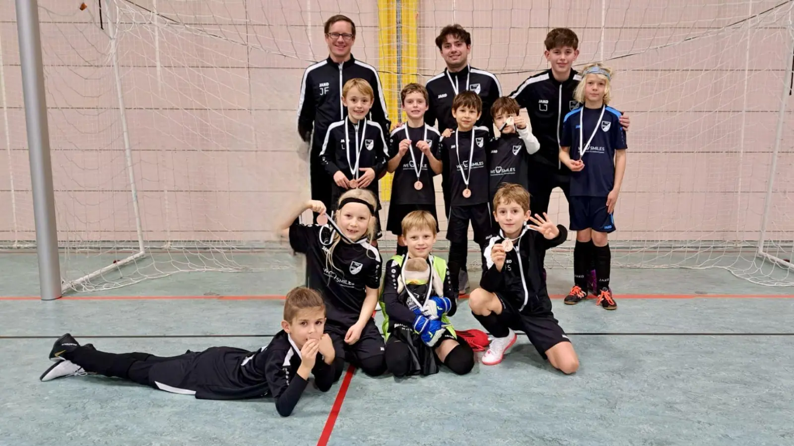 Die jungen Fußballer des TSV Solln freuen sich auf das Hallenturnier. (Foto: Jens Forstmann )