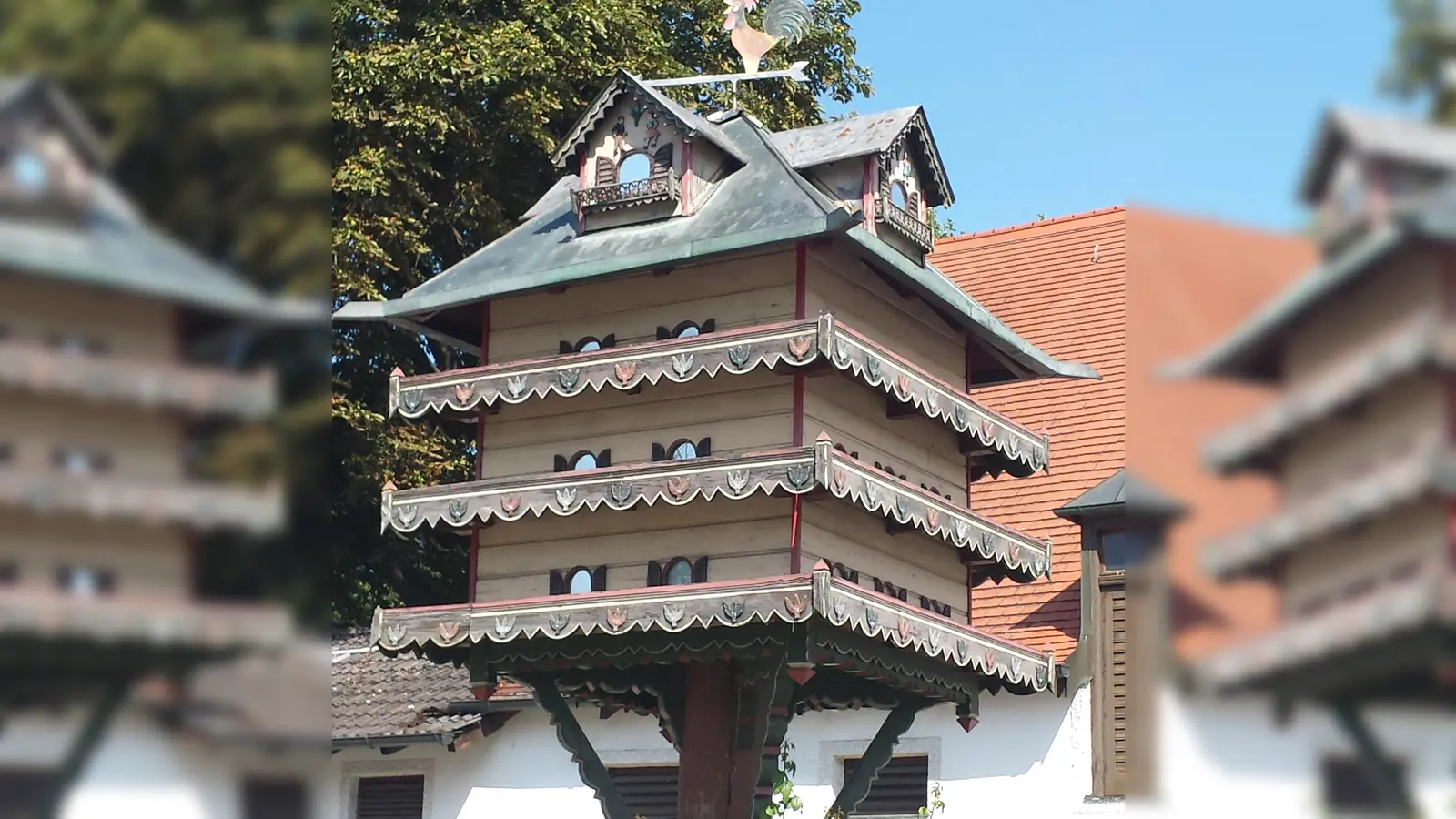 Bild 1: Taubenhaus im Hof „Beim Bauern“ (Foto: Walter G. Demmel)