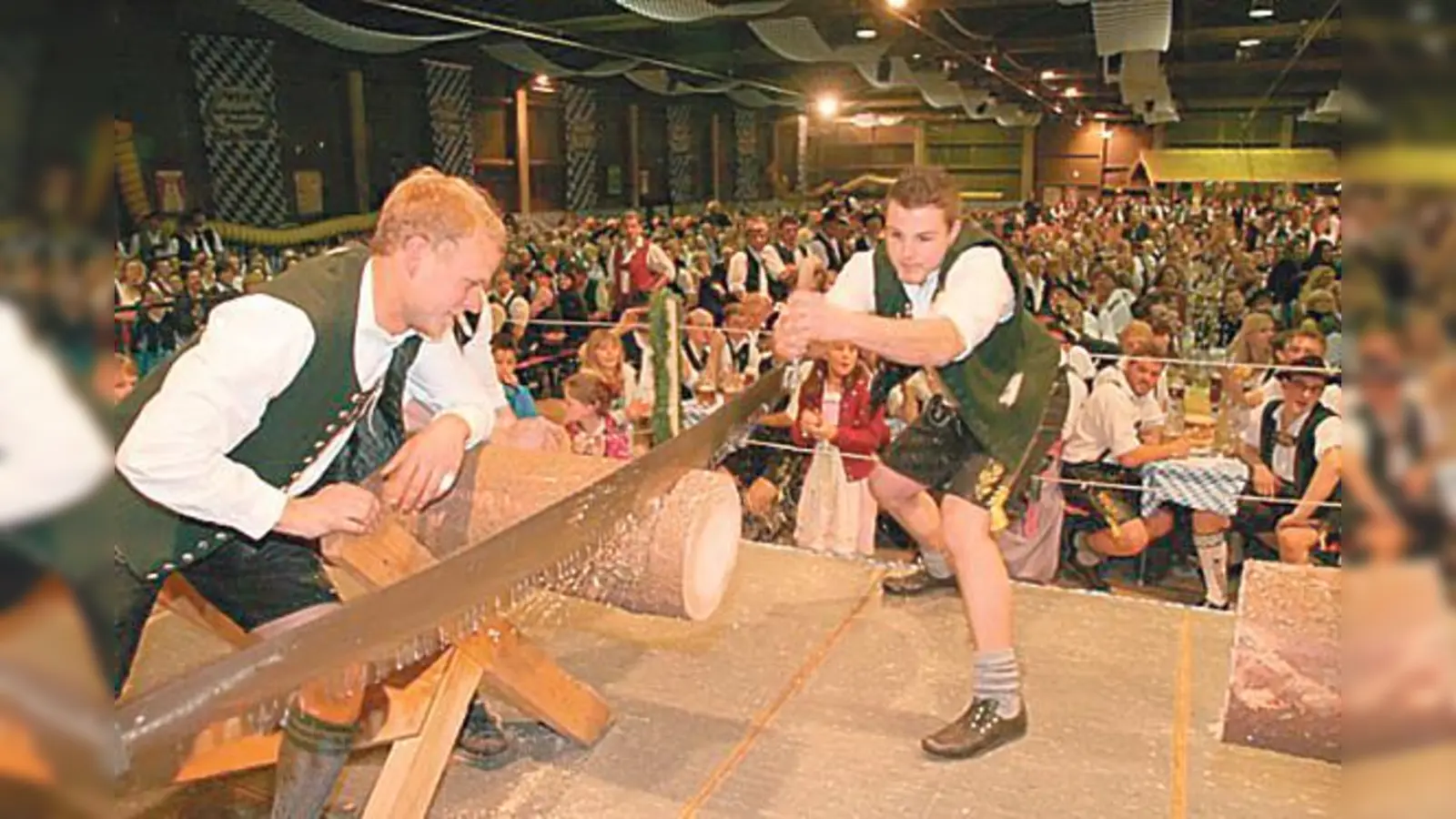 Beim Starkbierfest mit Dorfolympiade in Hergolding geht es zünftig-bayerisch zu. 	 (Foto: VA)