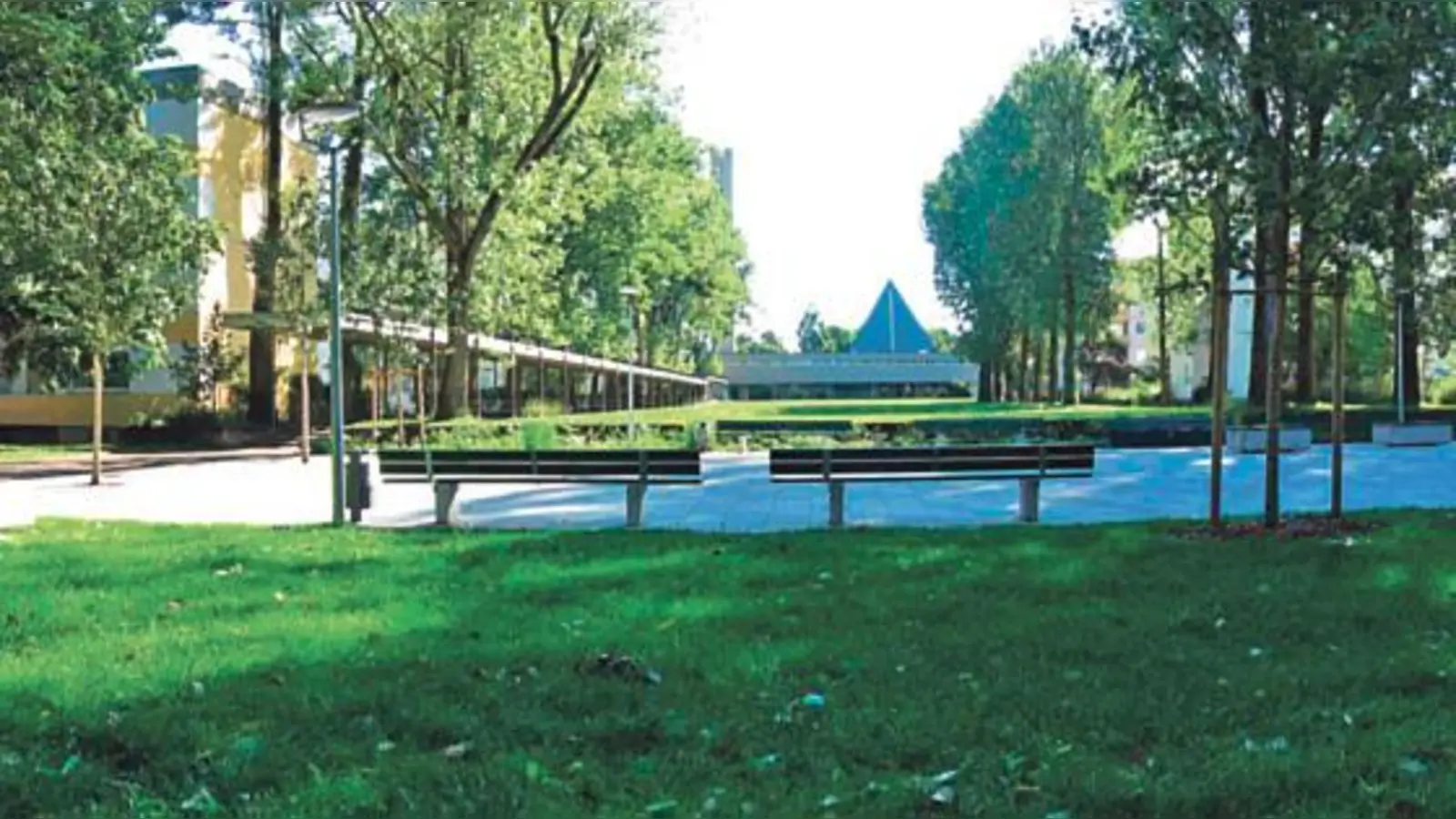 Der Brunnenplatz in der Siedlung am Lerchenauer See.  (Foto: VA)