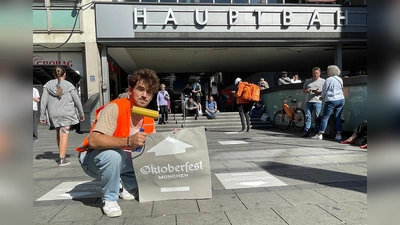 Mit mehr als 100 Folien wurde der „Wiesn-Weg” markiert. (Foto: Isarnauten)