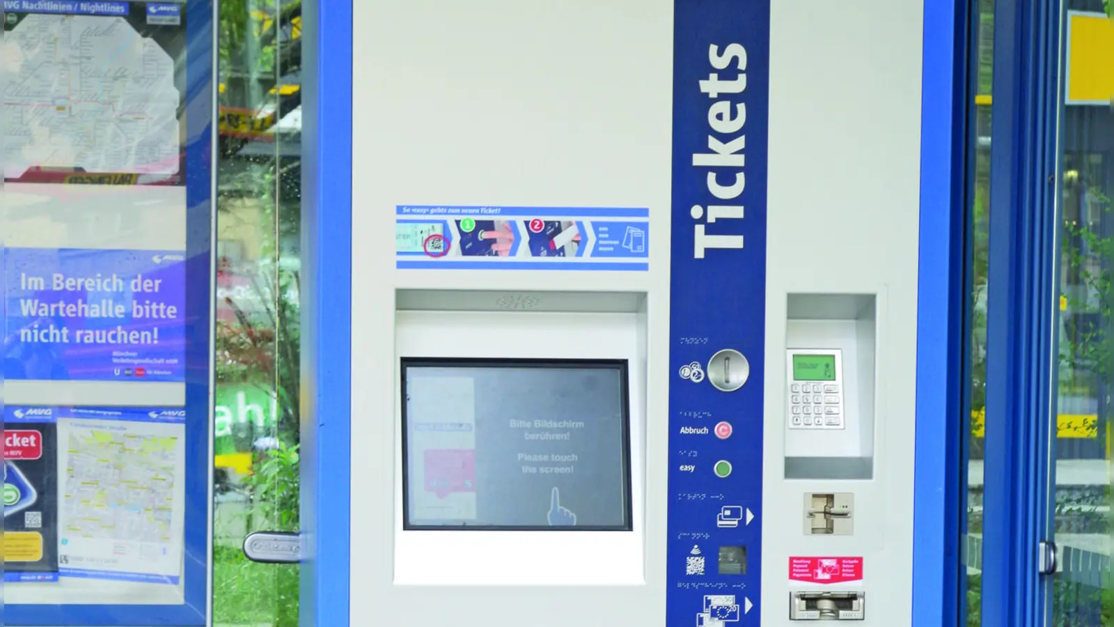 Das 9-Euro-Ticket wird u.a. als Papierticket an allen Fahrkartenautomaten mit Touch-Display erhältlich sein. (Foto: kö)