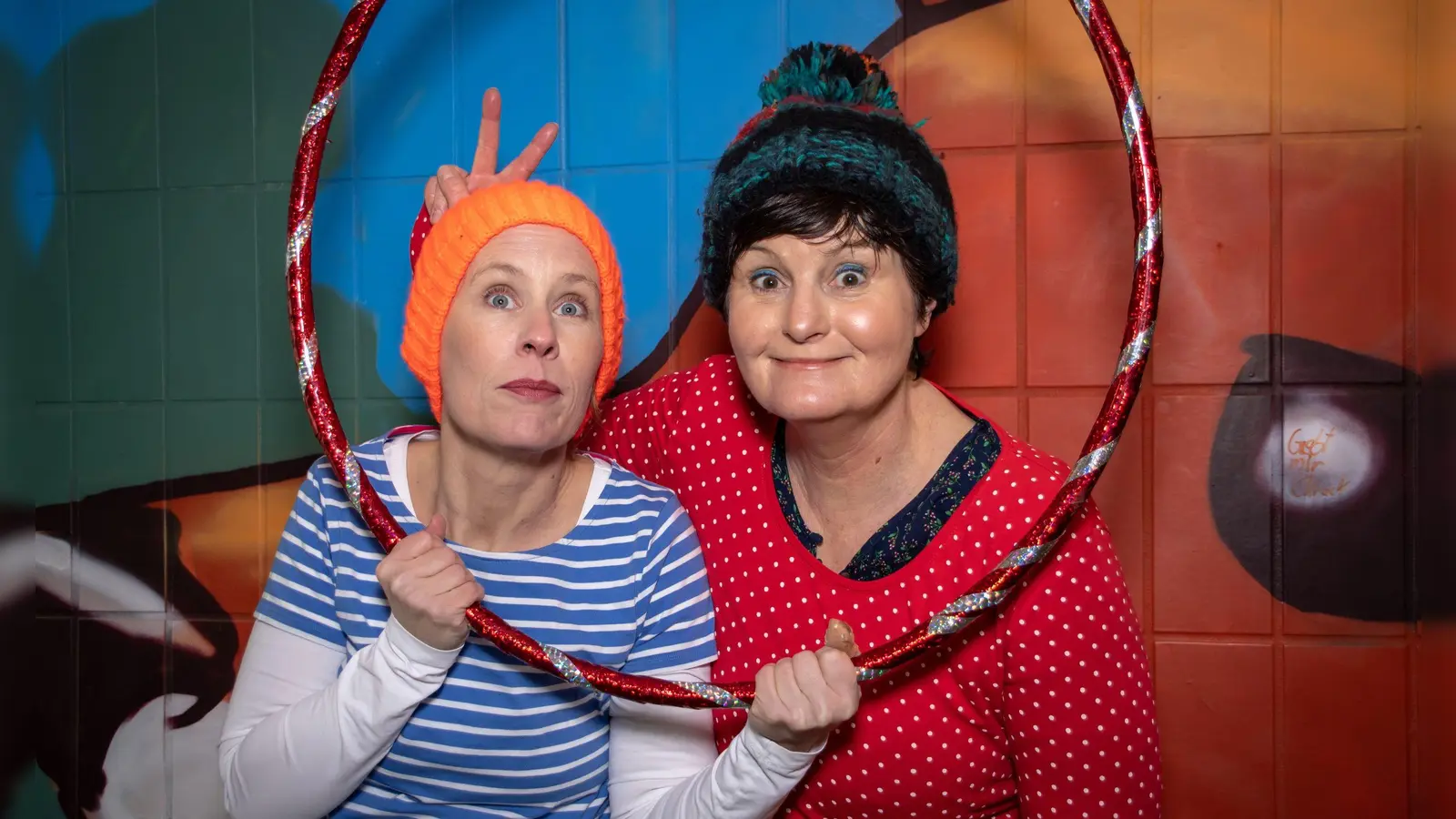 Karin Ertl und Heike Lacher nehmen die Kinder mit auf eine phantastische Reise. (Foto: fotofidelity.eu)