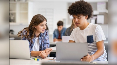 Ob in Mathematik, Deutsch oder Englisch: Per moderner Online-Diagnose lässt sich der Lernstand einer Schulklasse ganz unkompliziert ermitteln und anschließend gezielt und individuell fördern. (Foto: txn/rido/123rf/Cornelsen)