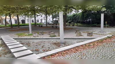 Der Platz an der Ecke Gollierstraße/ Trappentreustraße ist nach dem SPD-Lokalpolitiker Josef Thurner benannt. (Foto: Beatrix Köber)