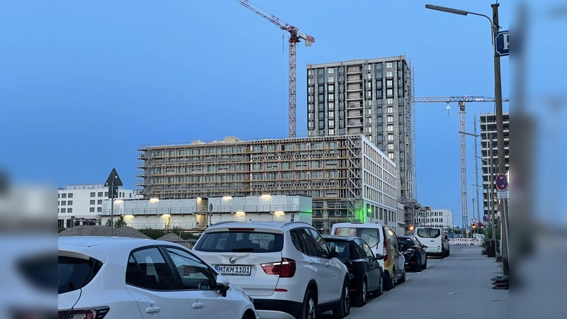 Mobilitätsstationen statt Parkplätze. In Freiham stehen Autos nicht an erster Stelle.  (Foto: pst)