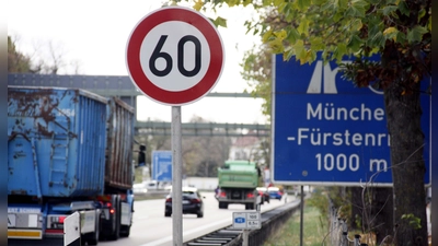 Etwa bis zum Schloss Fürstenried gilt auf der A 95 Tempo 60. Mancher rast hier trotzdem so schnell, dass Fahrverbote verhängt werden. (Foto: job)