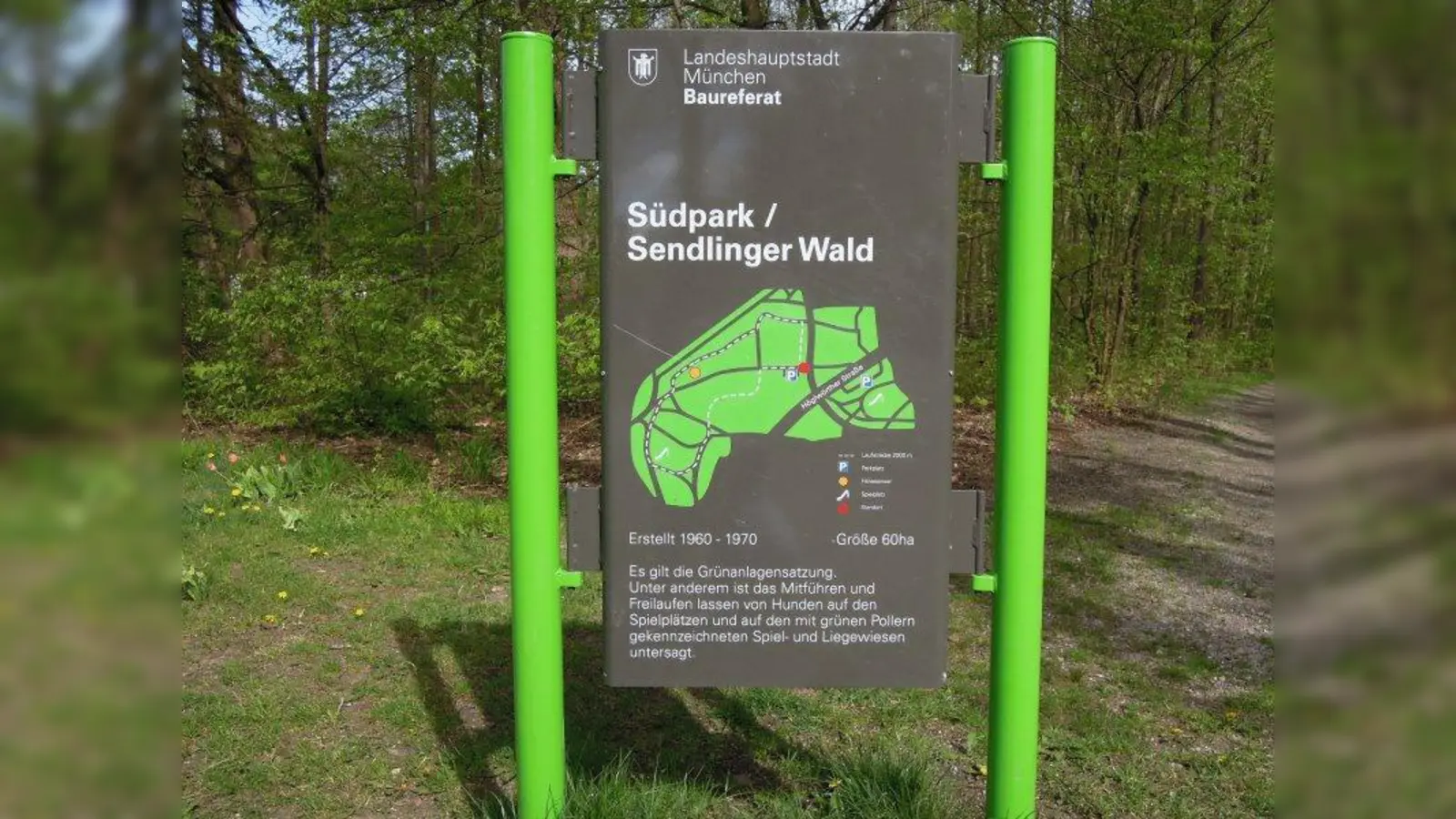 Ab 1969 wurde ein Teil des Sendlinger Walds nach und nach zum Südpark umgestaltet. Seither werden die beiden Bezeichnungen synonym verwendet - so wie hier auf dem erklärenden Schild der Stadt. (Foto: jb)