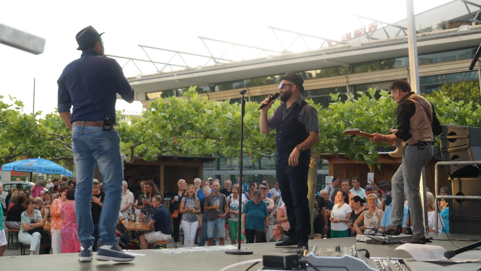 Ein Garant für gute Laune: Die Band „i dolci signori” tritt zum Auftakt des Stadtfestes auf.  (Foto: pst)