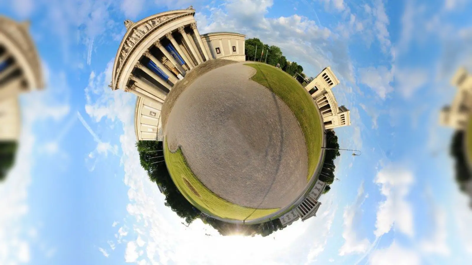 Little Planet: Der Königsplatz als 360-Grad-Aufnahme. (Foto: pi)