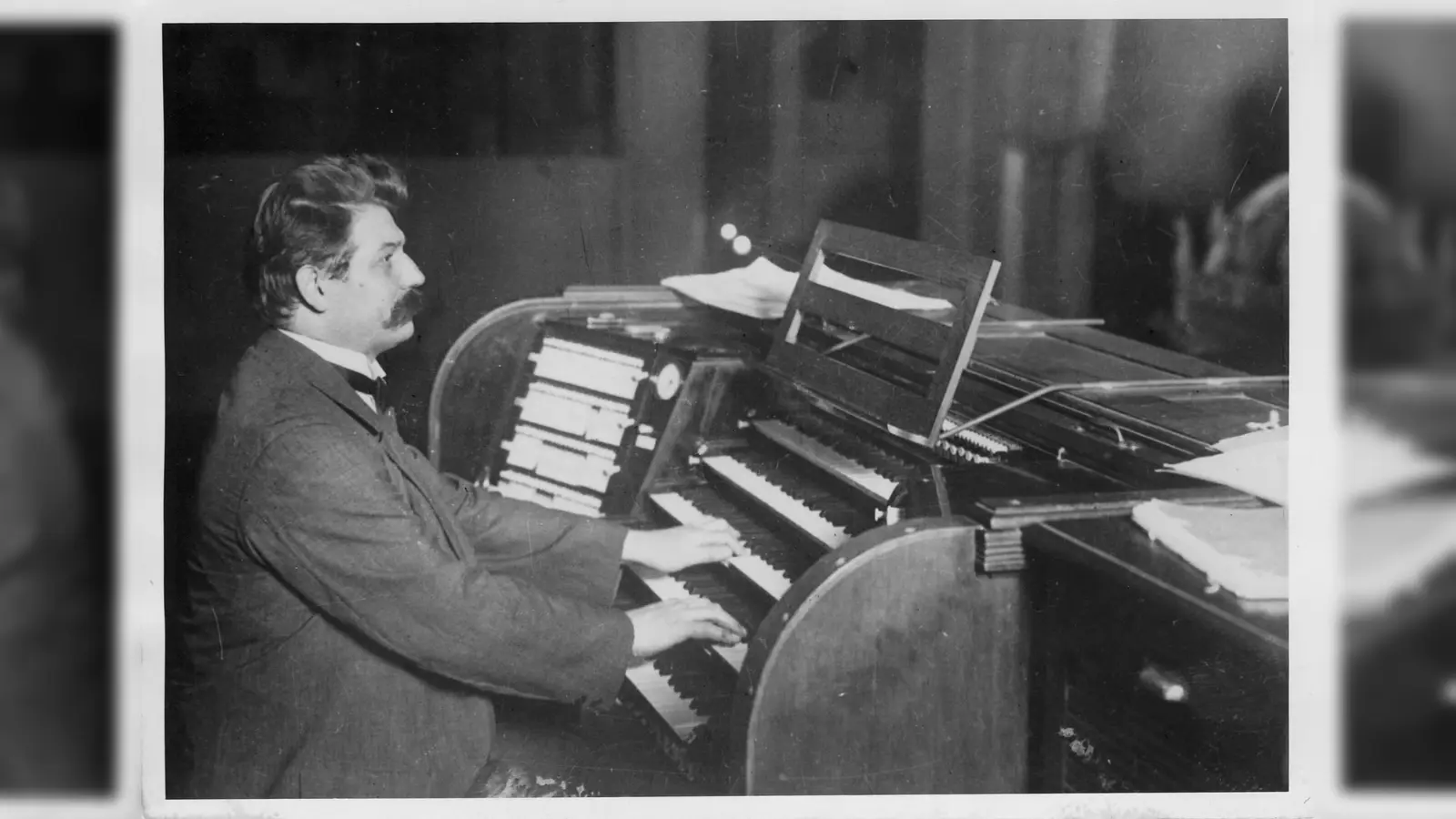 Albert Schweitzer 1928 an der Orgel in St. Reinoldi in Dortmund, damals eines der größten Orgelwerke des Westens. (Foto: VA)