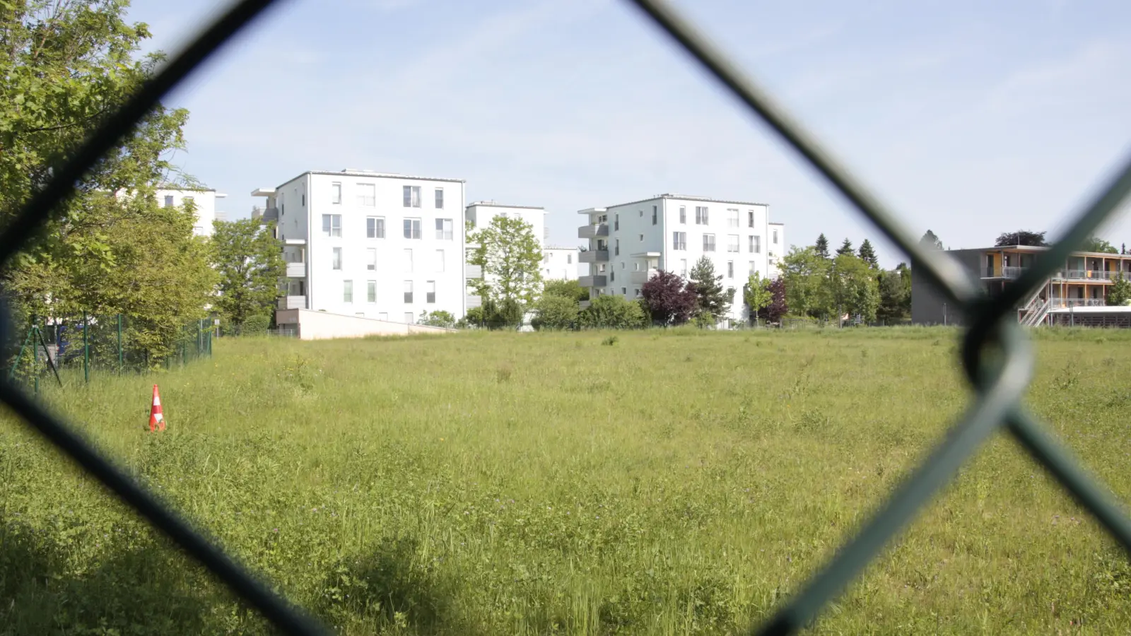 Hier soll einmal für die Polizei gebaut werden. (Foto: job)