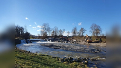 Das Oderdinger Wehr an der Ammer wird abgerissen. (Foto: Wasserwirtschaftsamt Weilheim)