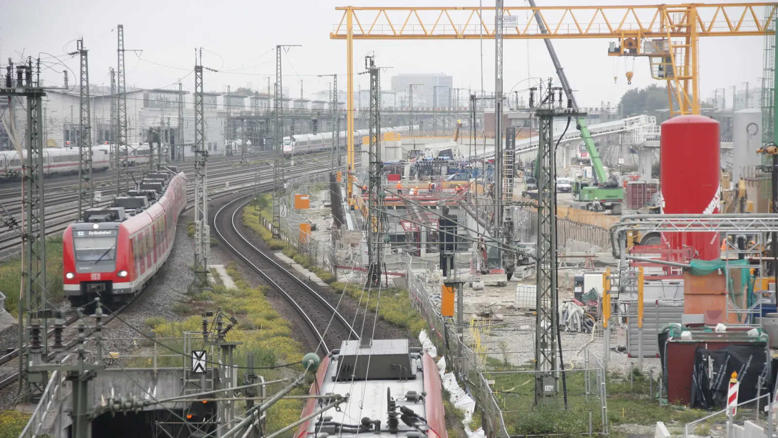 Die 2. Stammstrecke wir später als bislang gehofft fertig. Droht dadaurch dem Laimer Bahnhof die Überlastung? (Foto: job)