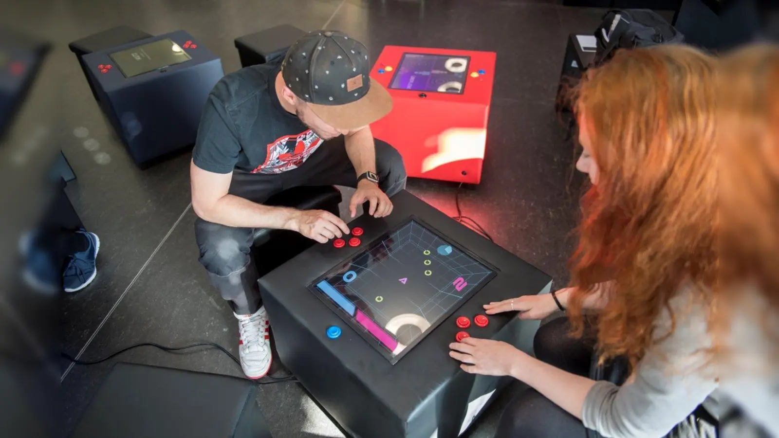 Der Kuti-Spieletisch bietet Spaß und Abwechslung. (Foto: Bente Stachowske)