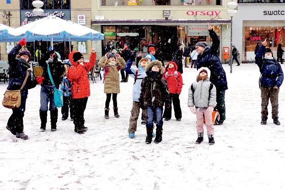 Es war kalt, aber spannend. Die Führung in München machte den »Stadtdetektiven« Spaß.	Foto: VA