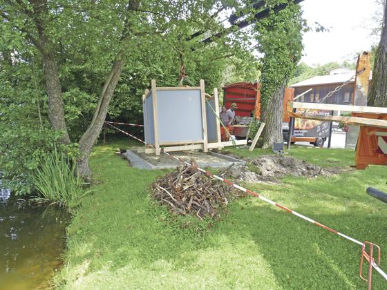 Die neuen Umkleiden am Klostersee stehen für alle Bade- und Sonnenhungrigen bereit. 	Foto: Stadt Ebersberg