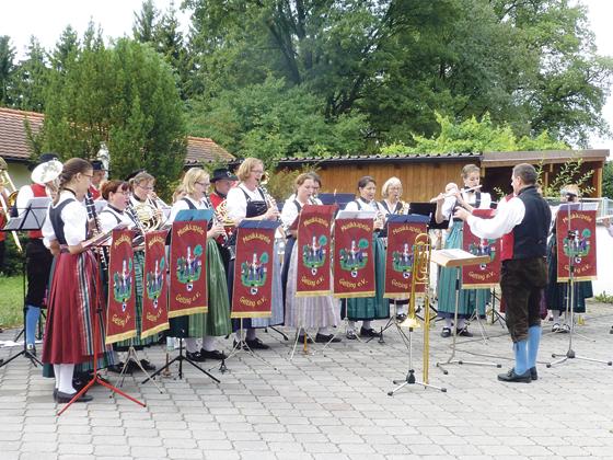 Junge Musiker spielen in Gelting.	Foto: VA