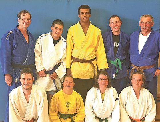 Bereit für die Europameisterschaft in London  das G-Judo-Team des Augustinum. 	Foto: Augustinum