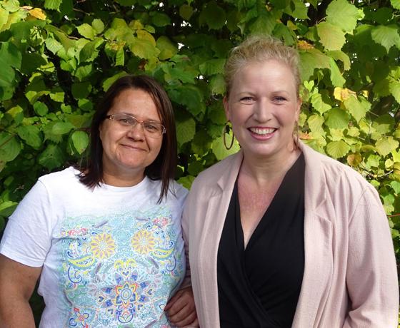 Freuen sich auf Besucher im nbh-Kinderpark: Andrea Humpl und Marjoleine Lesser (r.). Foto: © Nachbarschaftshilfe