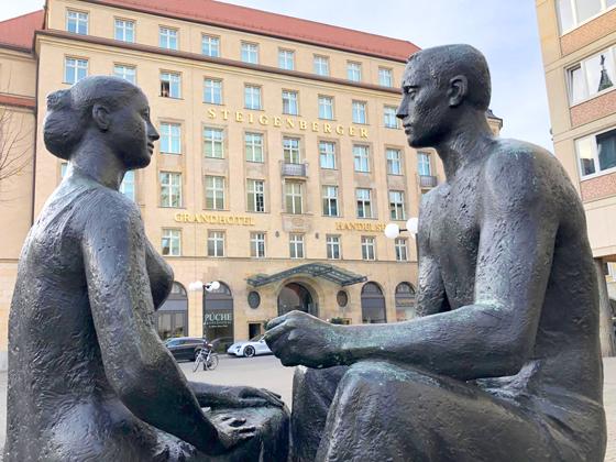 Wie man im Gespräch bleibt mit Teenagern lernt man bei diesem Kurs des KBW. Foto: hw