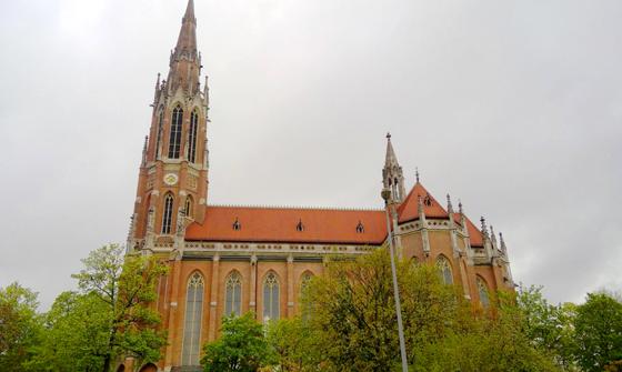 Ziel ist die Heilig-Kreuz-Kirche am Giesinger Berg. Foto: bas