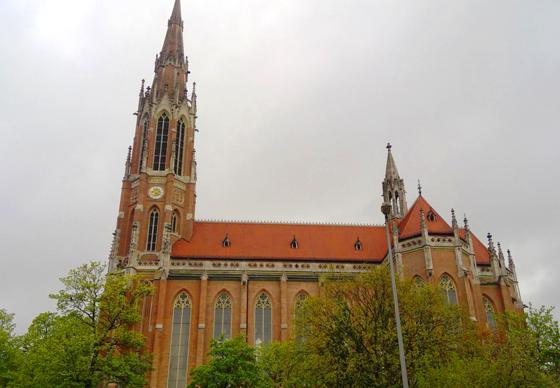 Rund um die Heilig-Kreuz-Kirche in Giesing wird am Wochenende gefeiert. Archivbild: bas