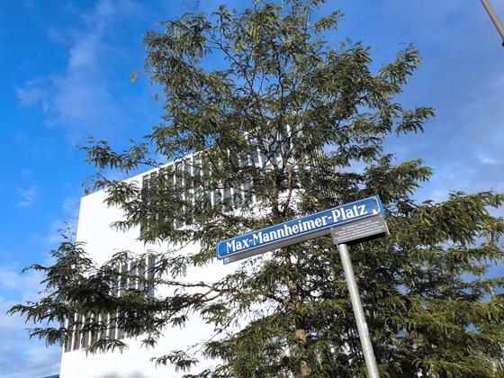 Der Bereich um den Max-Mannheimer-Platz ist zurzeit großräumig zu meiden! Foto: mha