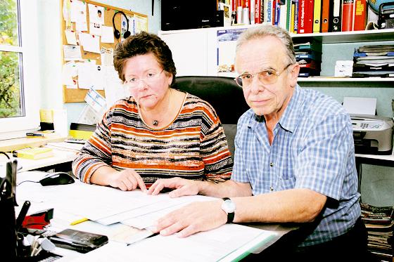 Gabriele Zwicklbauer und Heinz-Jürgen Paul bemängeln die Situation im Seniorenzentrum Bethel München.	Foto: ko